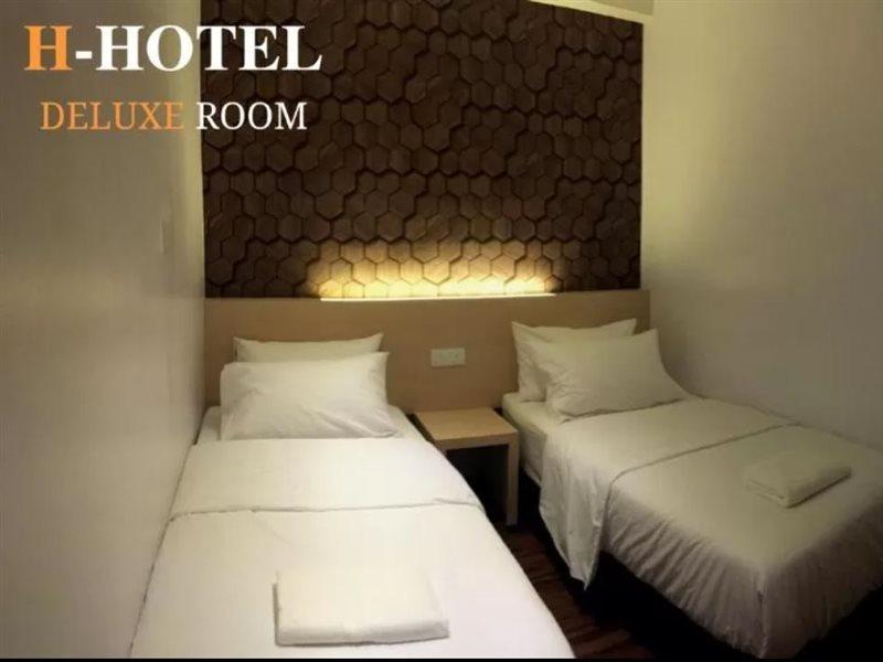H Hotel Segamat Extérieur photo