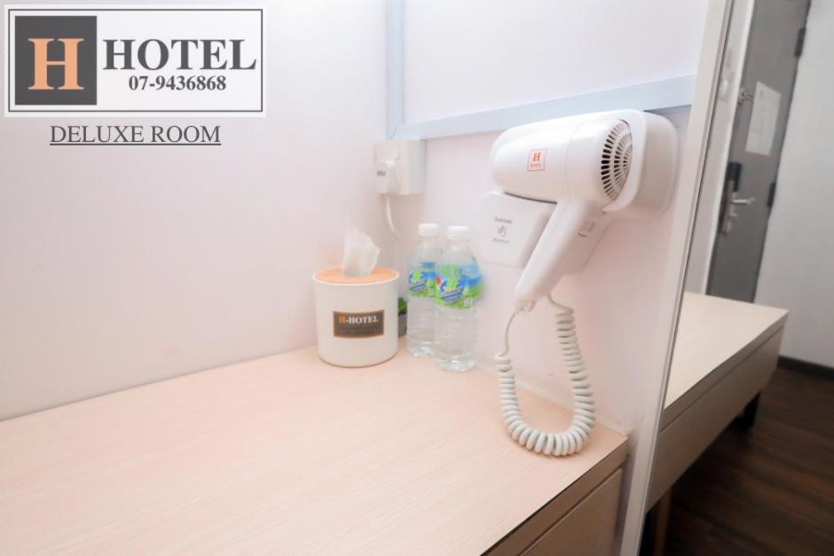 H Hotel Segamat Extérieur photo